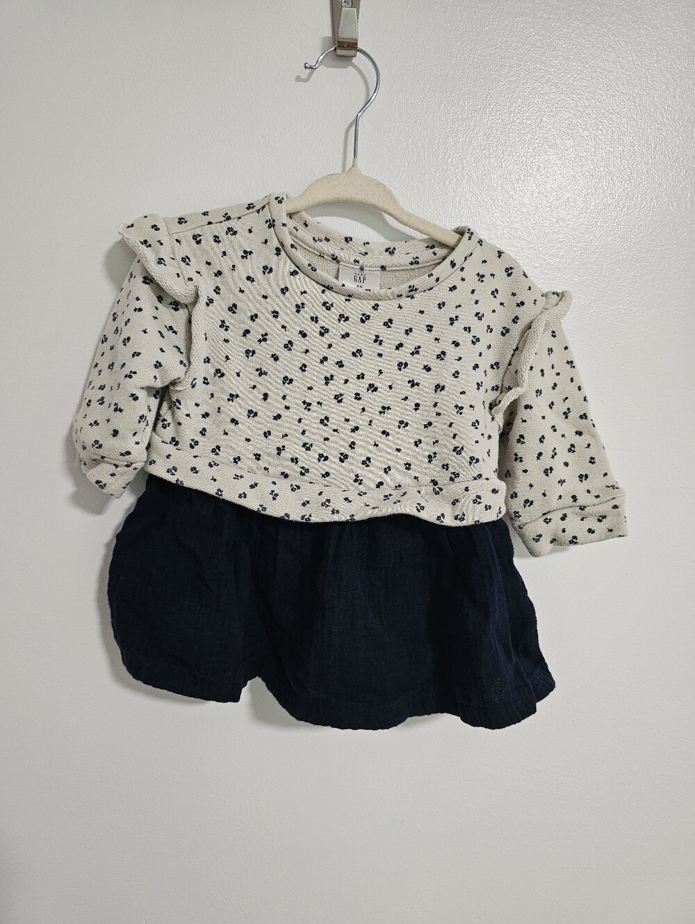 🧸2/20$ GAP Floral Dress Navy Blue Ruffles Baby Size 3-6M
